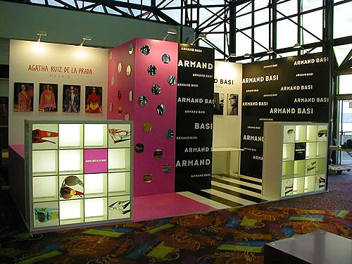 Optim trade show booth by Manny Stone Decorators