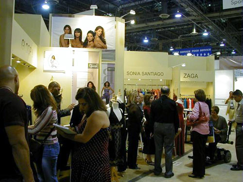 Puerto Expo booth displays by Manny Stone Decorators