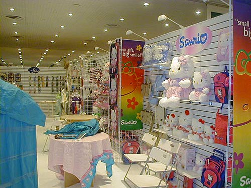 Sanrio trade show display by Manny Stone Decorators
